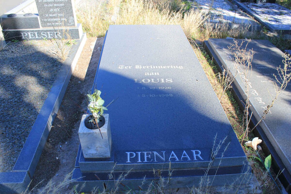 PIENAAR Louis 1926-1999