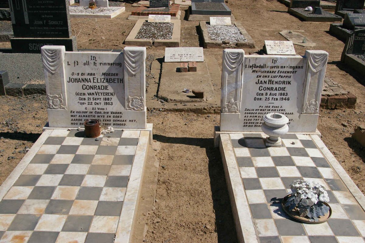 CONRADIE Jan Hendrik 1883-1946 &amp; Johanna Elizabeth VAN VEYEREN 1887-1953