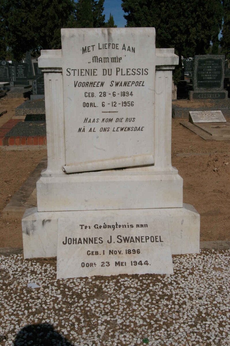 SWANEPOEL Johannes J. 1896-1944 :: DU PLESSIS Stienie voorheen SWANEPOEL 1894-1956