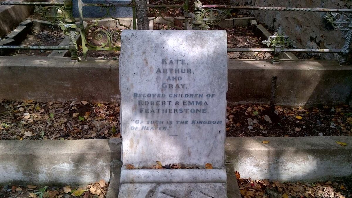 FEATHERSTONE Kate :: FEATHERSTONE Arthur :: FEATHERSTONE Gray