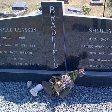 BRADFIELD Granville Glasson 1918-1988 &amp; Shirley 1919-2013