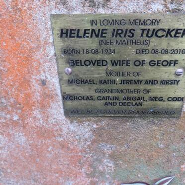 TUCKER Helene Iris nee MATTHEUS 1934-2010