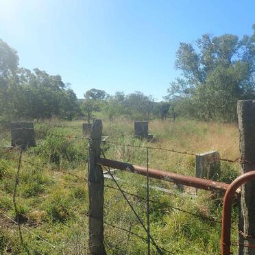 Eastern Cape, BEDFORD district, Elizabeth 121_1, farm cemetery