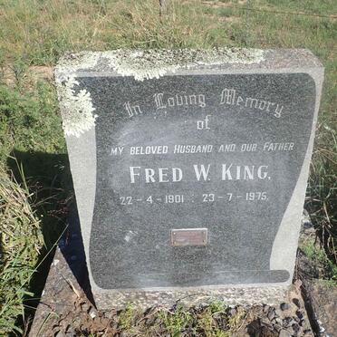 KING Fred W. 1901-1975 &amp; Doreen DINWOODIE 1906-1982