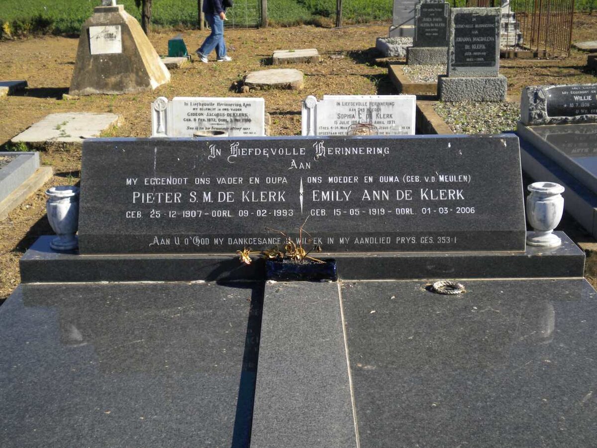 KLERK Pieter S.M., de 1907-1993 &amp; Emily Ann VD MEULEN 1919-2006