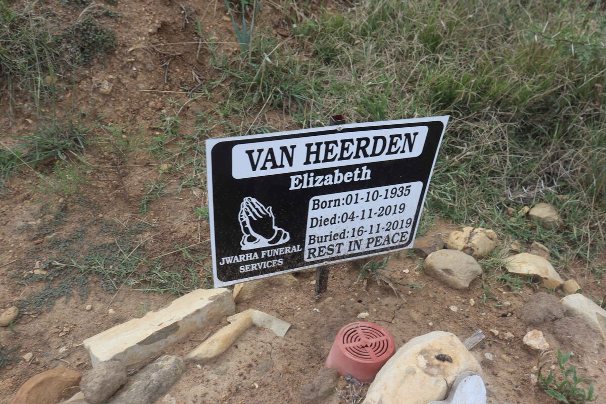 HEERDEN Elizabeth, van 1935-2019