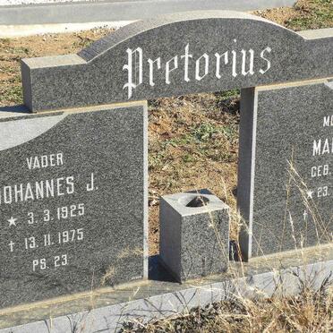 PRETORIUS Johannes J. 1925-1975 &amp; Maria E. SMITH 1927-