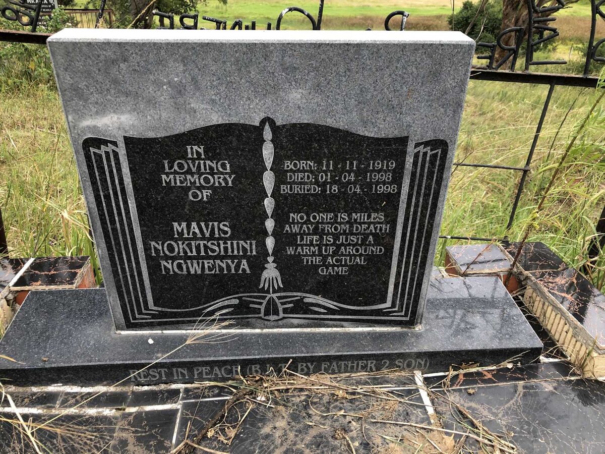 NGWENYA Mavis Nokitshini 1919-1998