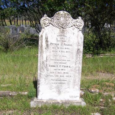 FOURIE Petrus J. 1845-1917 &amp; Anna S.C. de WET 1850-1924