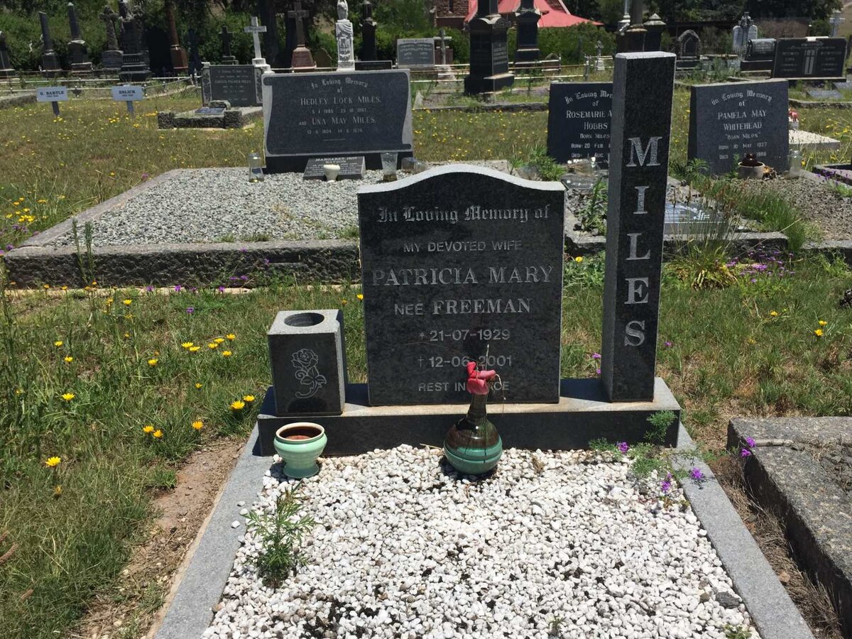 MILES Patricia Mary nee FREEMAN 1929-2001