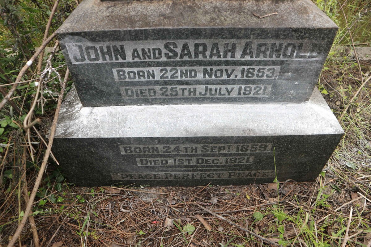 ARNOLD John 1853-1921 &amp; Sarah 1859-1921