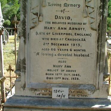 ARNOTT David 1913 &amp; Mary Ann 1845-1939