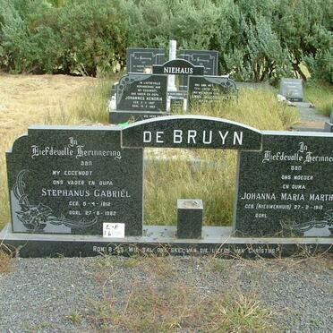 BRUYN Stephanus Gabriel, de 1912-1982 &amp; Johanna Maria Marthina NIEWENHUYS 1918-
