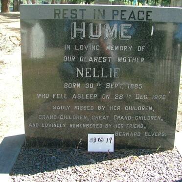 HUME Nellie 1885-1978