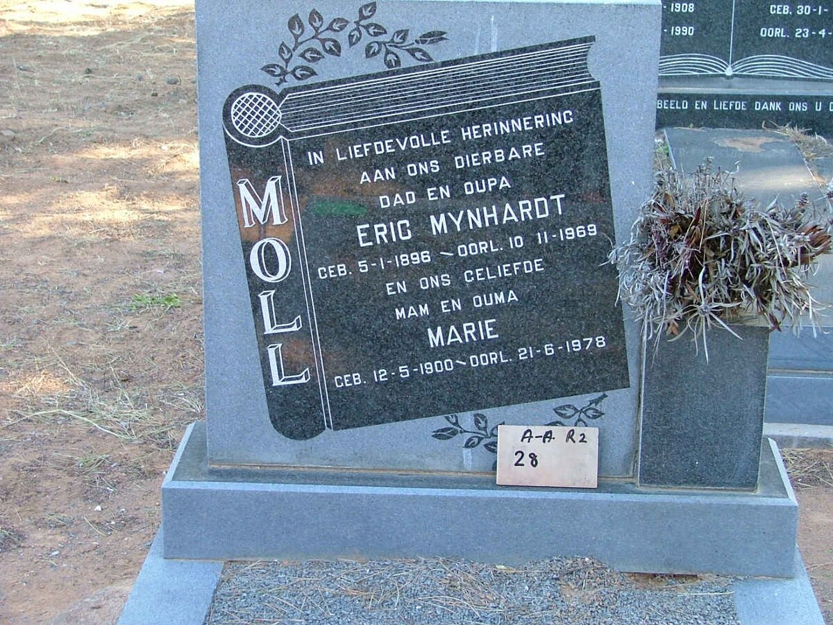 MOLL Eric Mynhardt 1896-1969 &amp; Marie 1900-1978