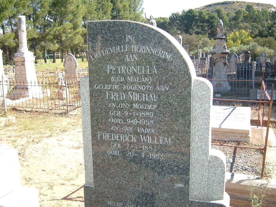 MICHAU Frederick Willem 1887-1963 &amp; Petronella MALAN 1889-1958