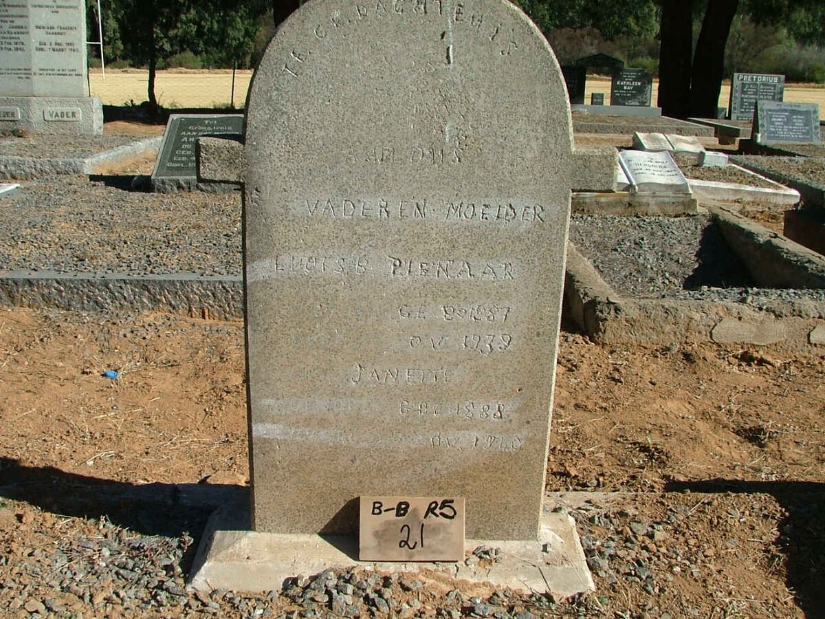 PIENAAR Luoise 1887-1939 &amp; Janette 1888-1940