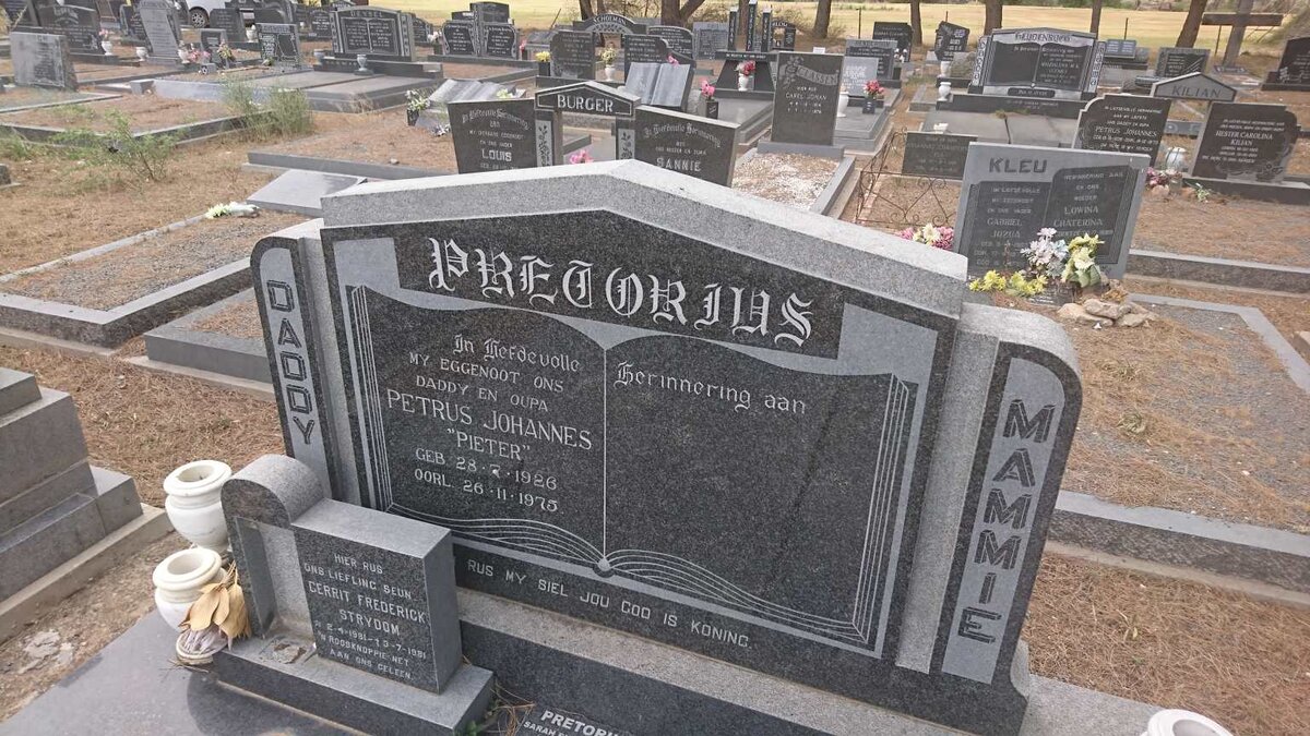 PRETORIUS Petrus Johannes 1926-1975 :: STRYDOM Gerrit Frederick 1981-1981