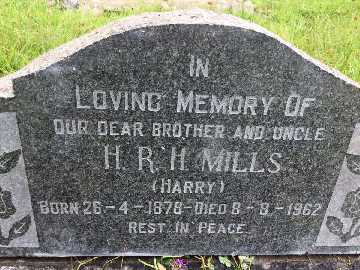 MILLS H.R.H. 1878-1962