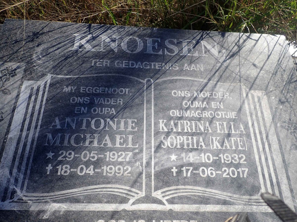 KNOESEN Antonie Michael 1927-1992 &amp; Katrina Ella Sophia 1932-2017