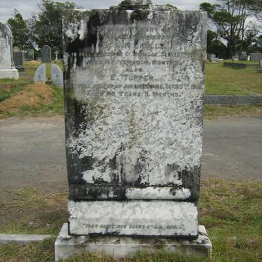 NICHOLLS B.A. -1919 :: TUPPER E. -1918