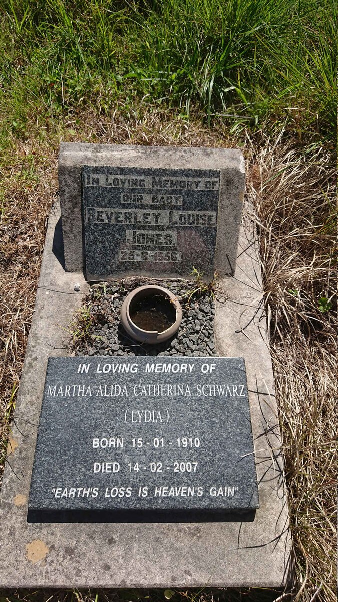 SCHWARZ Martha Alida Catherina 1910-2007 : JONES Beverley Louise -1956