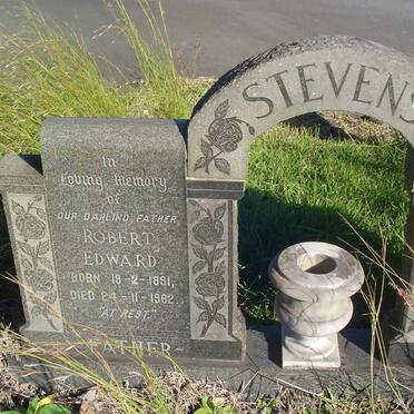 STEVENS Robert Edward 1891-1962 &amp; Jane Gertrude 1901-1962