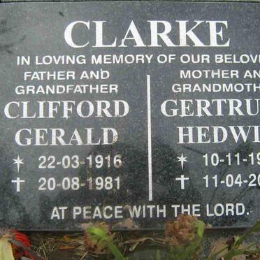 CLARKE Clifford Gerald 1916-1981 &amp; Gertrude Hedwig 1928-2007
