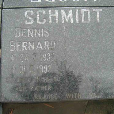 SCHMIDT Dennis Bernard 1932-1993 (R20)
