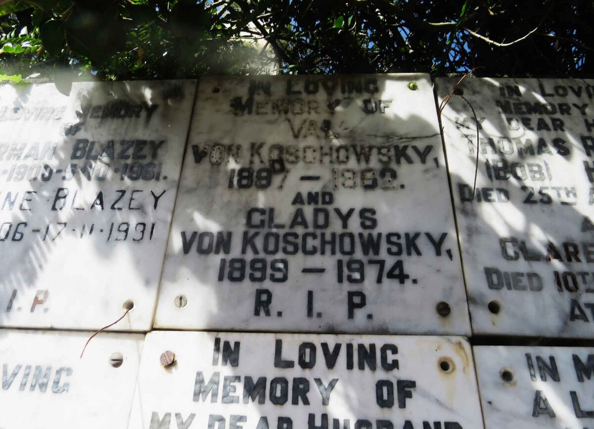 KOSCHOWSKY Val, von 1897-1962 &amp; Gladys 1899-1974