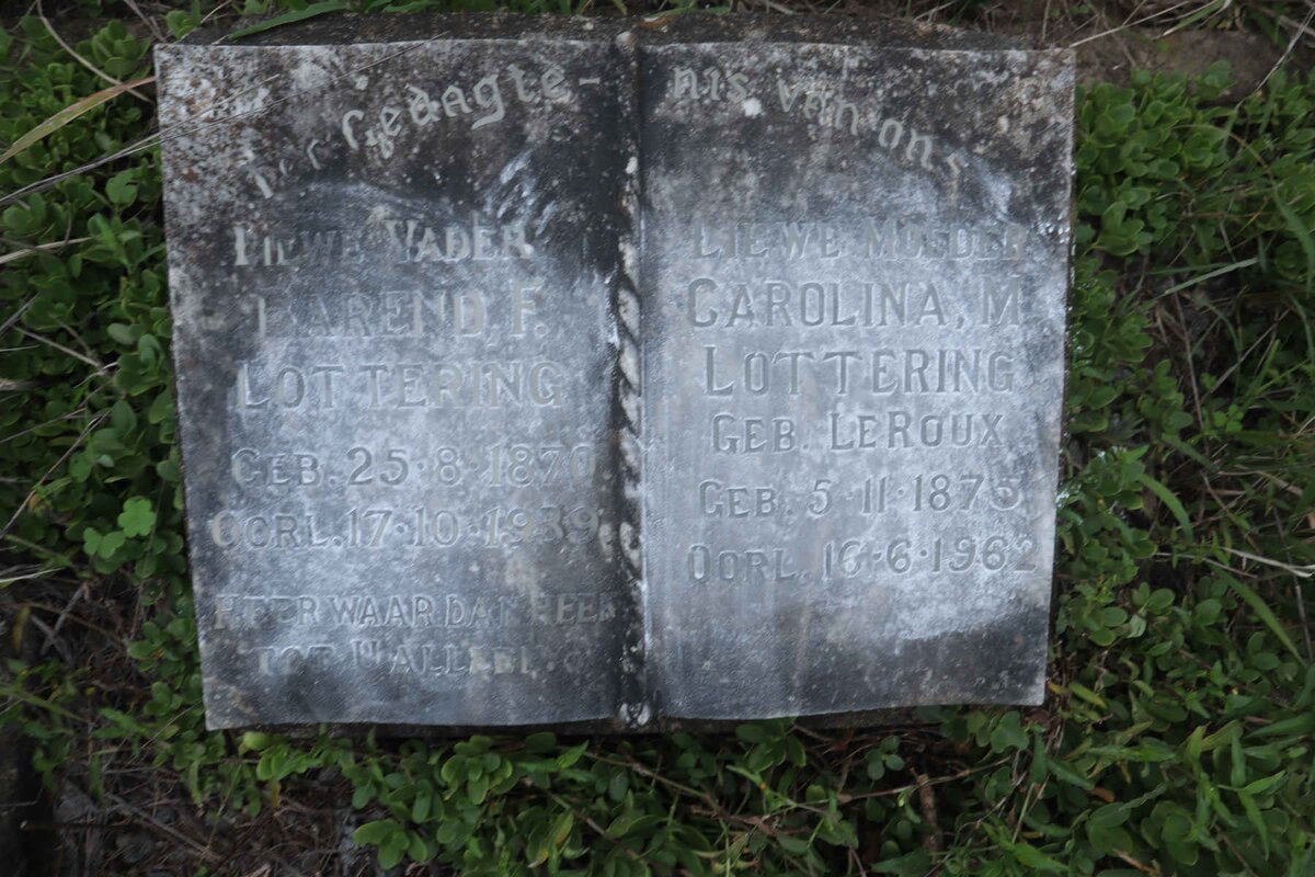 LOTTERING Barend F. 1870-1939 &amp; Carolina M. LE ROUX 1875-1962