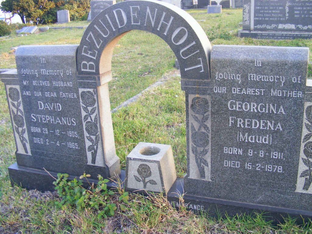 BEZUIDENHOUT David Stephanus 1905-1965 &amp; Georgina Fredena 1911-1978