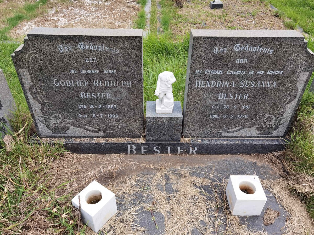 BESTER Godliep Rudolph 1892-1988 &amp; Hendrina Susanna 1891-1970