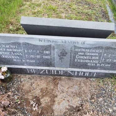 BEZUIDENHOUT Cornelius Ferdinand 1913-1998 &amp; Sophie Anna Johanna 1918-1989