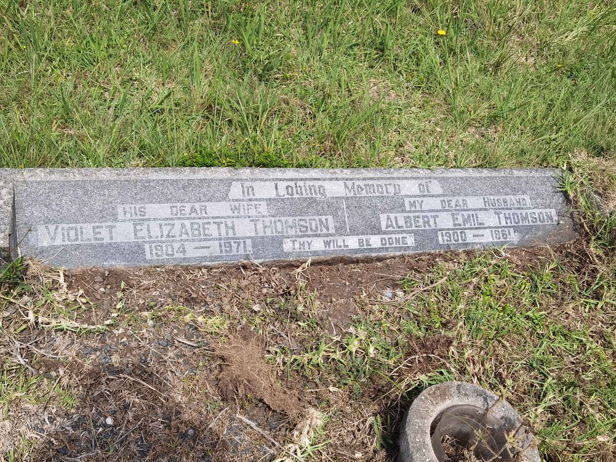 THOMSON Albert Emil 1900-1961 & Violet Elizabeth 1904-1971