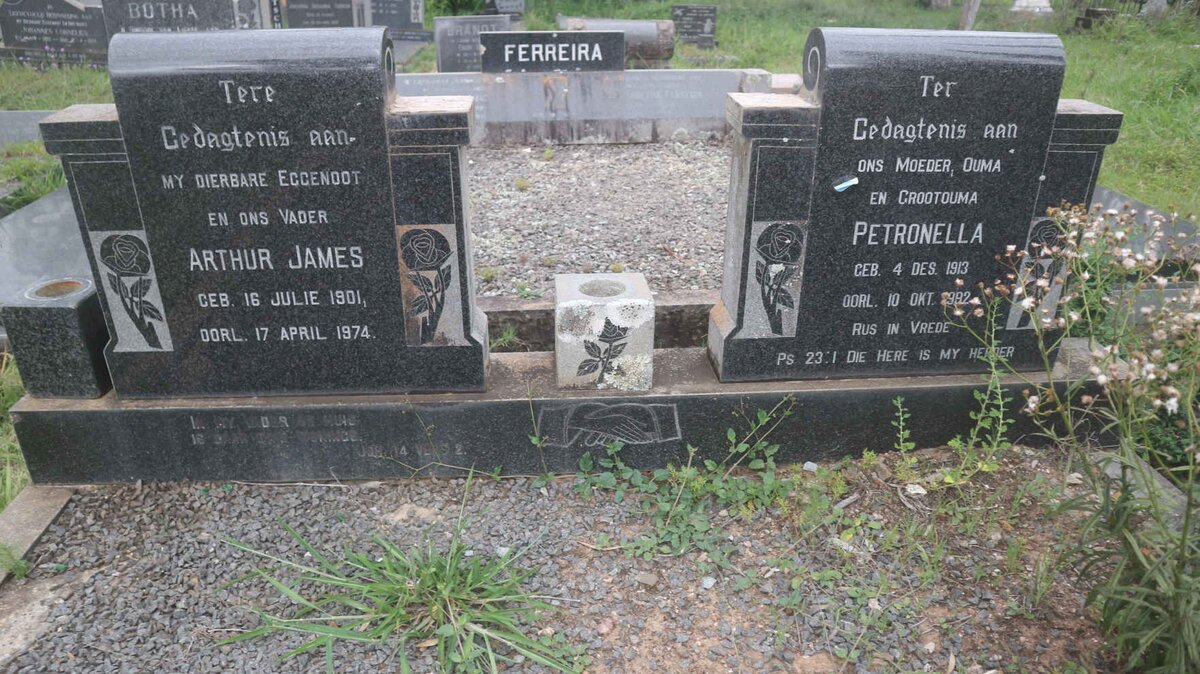 JAMES Arthur 1901-1974 &amp; Petronella 1913-1992