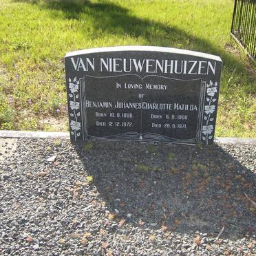 NIEUWENHUIZEN Benjamin Johannes, van 1898-1972 &amp; Charlotte Matilda 1908-1971