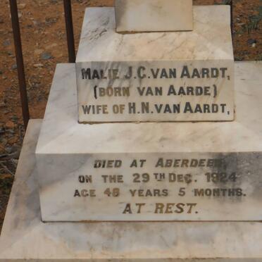AARDT Malie J.G., van nee VAN AARDE -1924