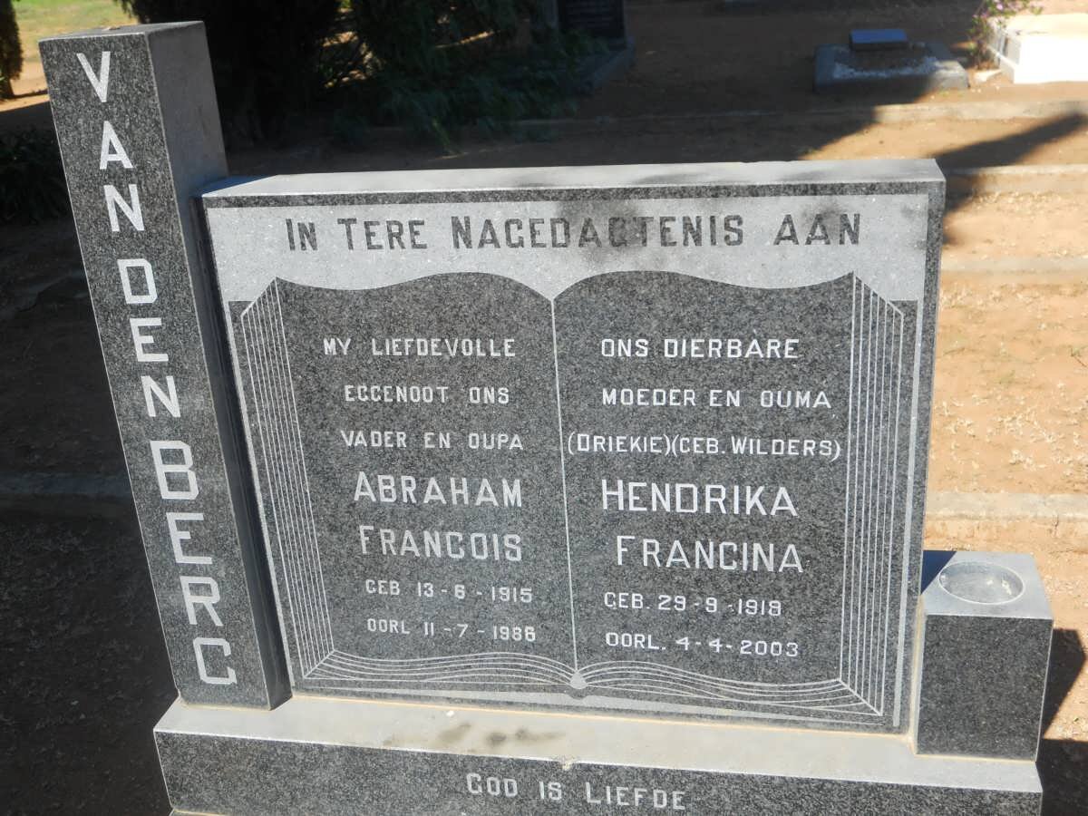 BERG Abraham Francois, van den 1915-1986 &amp; Hendrika Francina WILDERS 1919-2003