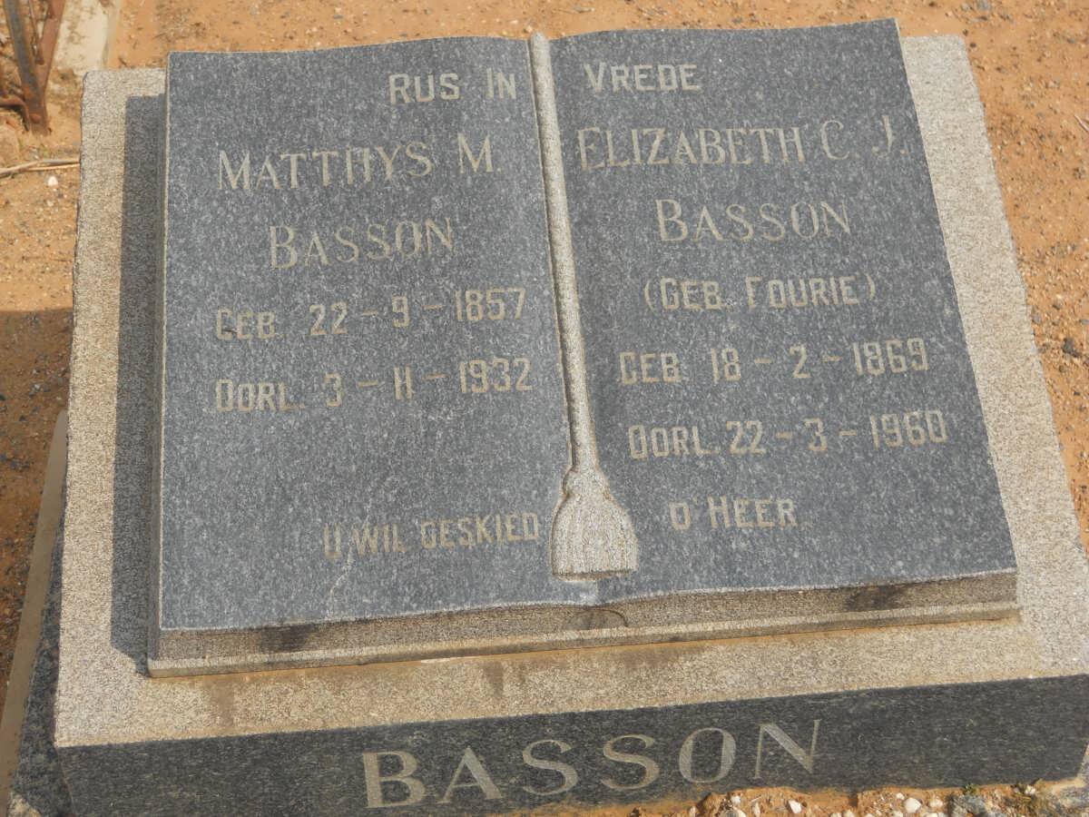BASSON Matthys M. 1857-1932 &amp; Elizabeth C.J. FOURIE 1869-1960