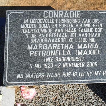 CONRADIE Margaretha Maria Petronella nee BADENHORST 1923-2006