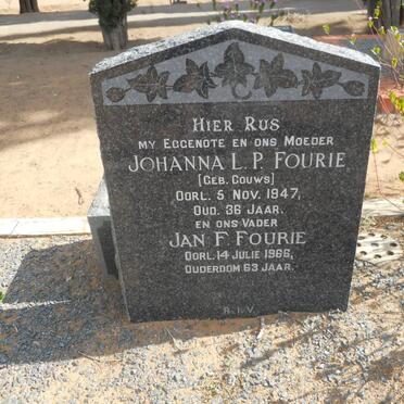 FOURIE Jan F. -1966 &amp; Johanna L.P. GOUWS -1947