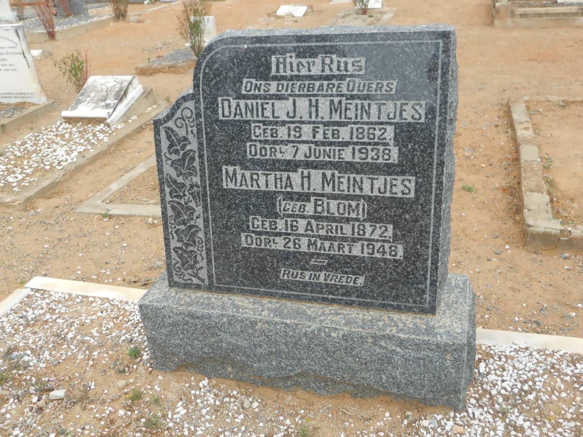 MEINTJES Daniel J.H. 1862-1938 &amp; Martha H. BLOM 1872-1948