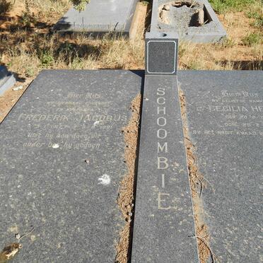 SCHOOMBIE Frederik Jakobus 1917-1991 &amp; Cecilia Helena 1921-1997