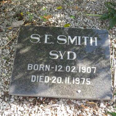 SMITH S.E. 1907-1975