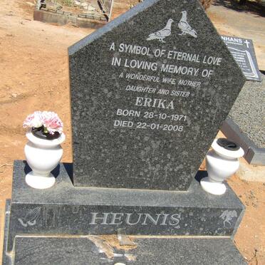 HEUNIS Erika 1971-2008