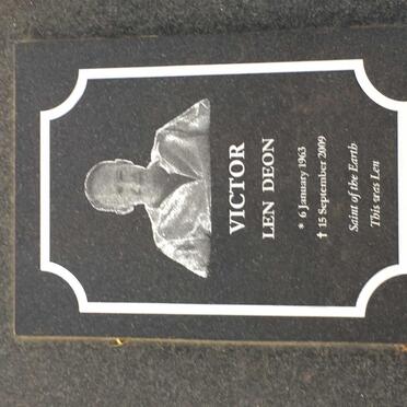 VICTOR Len Deon 1963-2009