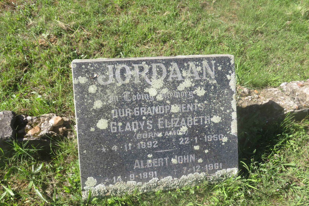 JORDAAN Albert John 1891-1961 &amp; Gladys Elizabeth AMOS 1892-1950