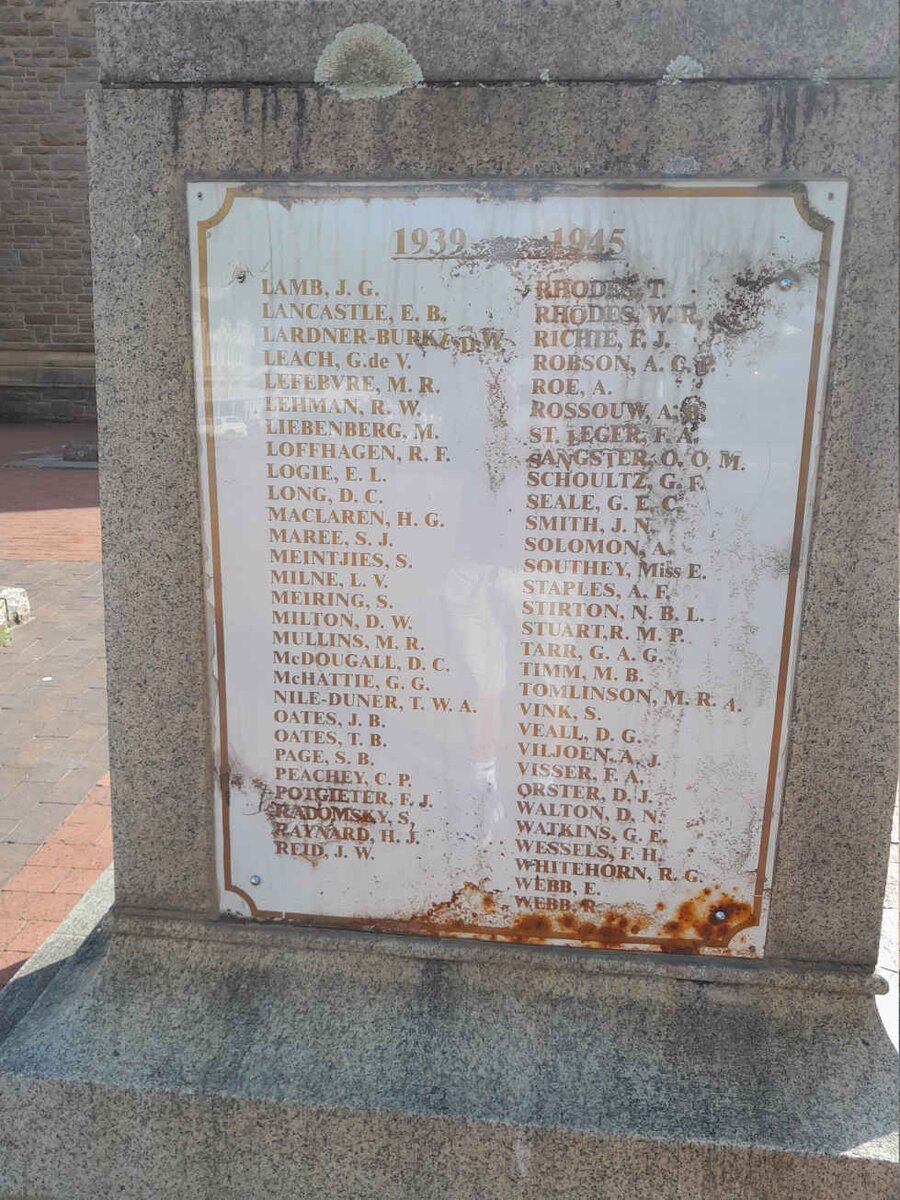 Memorial Plaque 1939-1945_2 