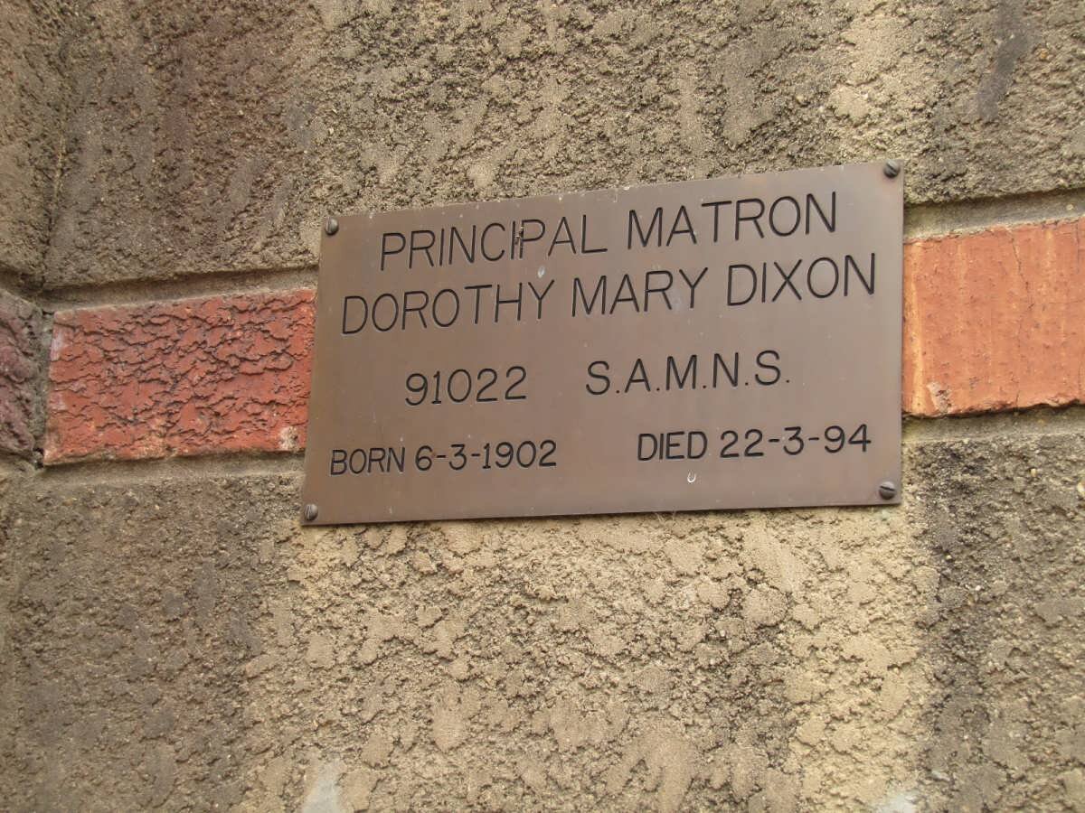 DIXON Dorothy Mary 1902-1994